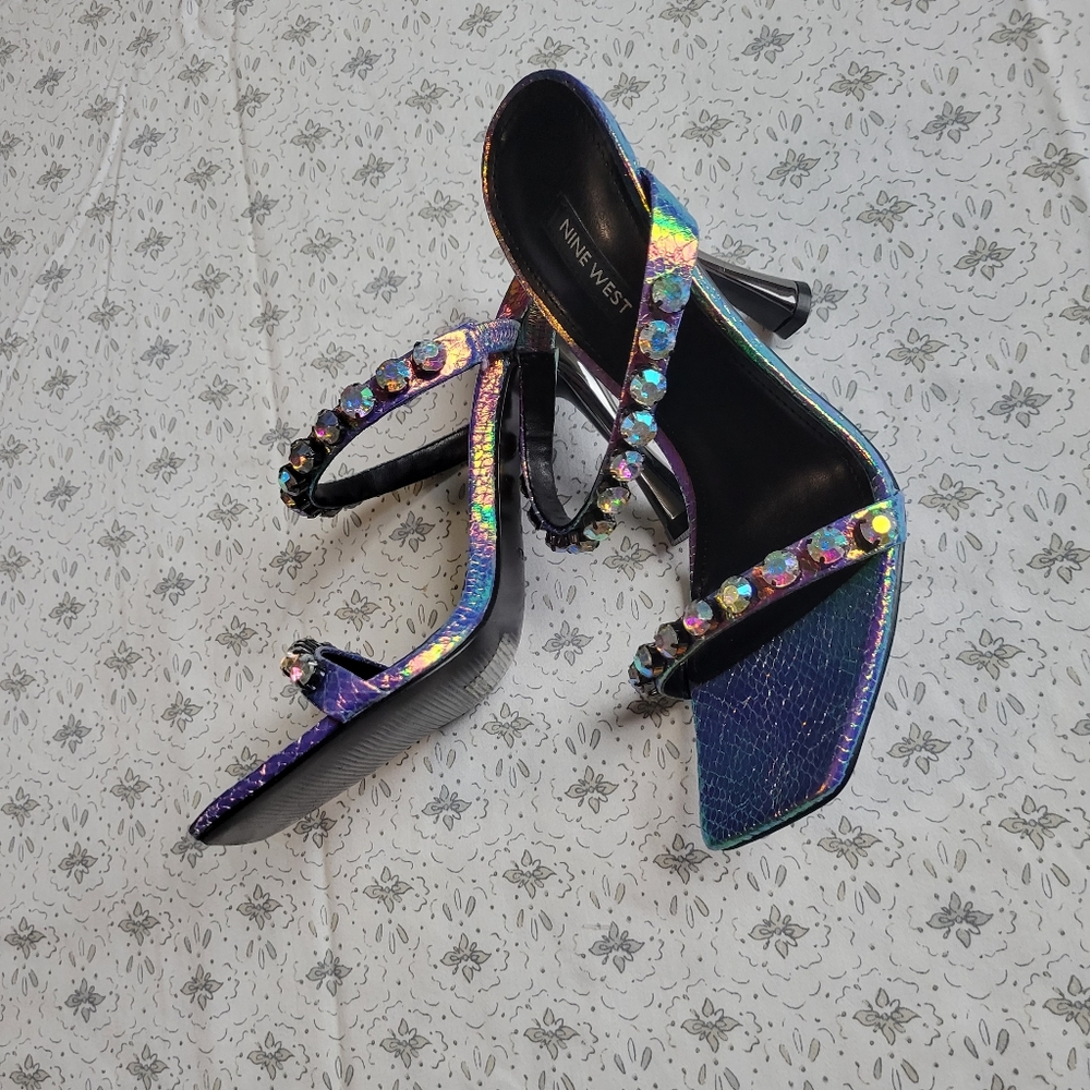 NWOT Nine West Aria Iridescent Heels 💜